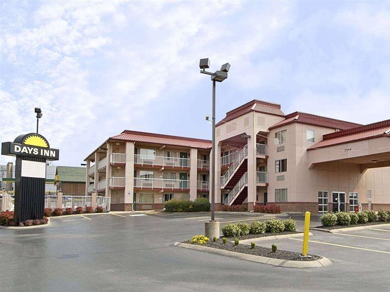 Super 8 By Wyndham Nashville Near Downtown / I-40 Kültér fotó
